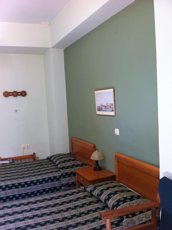 Zannikos Rooms 에르무폴리 외부 사진